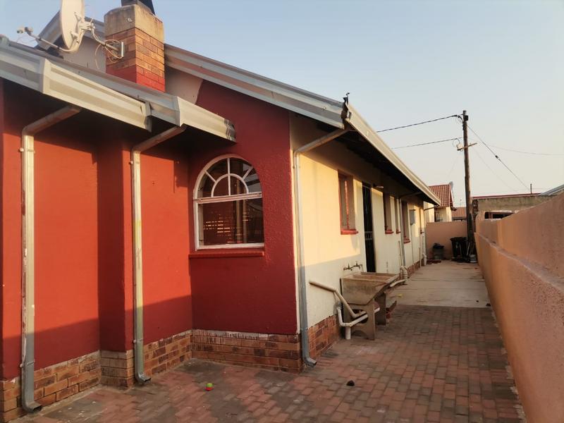 3 Bedroom Property for Sale in Dobsonville Gardens Gauteng