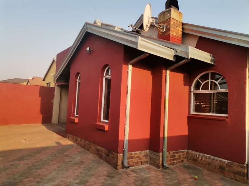 3 Bedroom Property for Sale in Dobsonville Gardens Gauteng