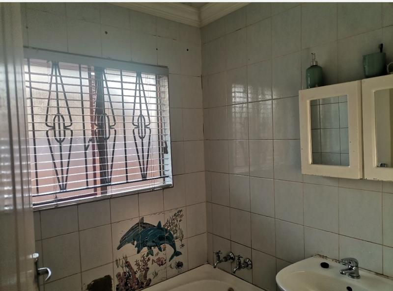 3 Bedroom Property for Sale in Dobsonville Gardens Gauteng