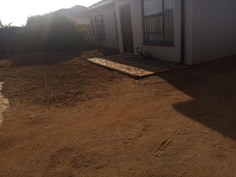 3 Bedroom Property for Sale in Protea Glen Gauteng