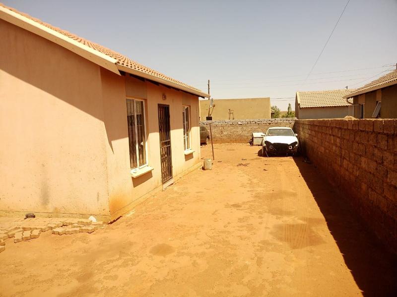 2 Bedroom Property for Sale in Protea Glen Gauteng