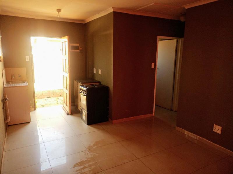 2 Bedroom Property for Sale in Protea Glen Gauteng