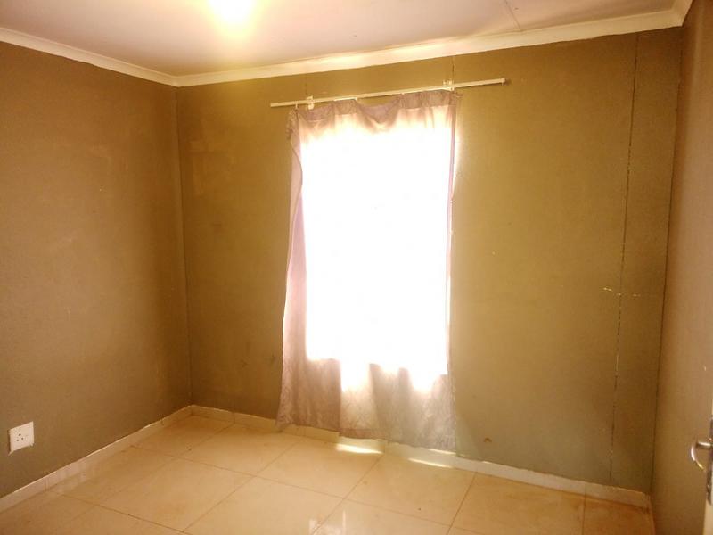 2 Bedroom Property for Sale in Protea Glen Gauteng