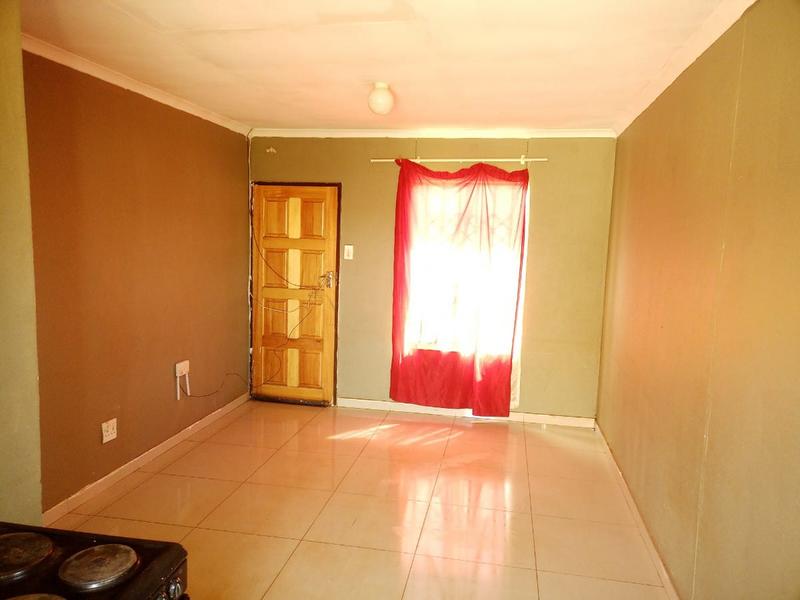 2 Bedroom Property for Sale in Protea Glen Gauteng