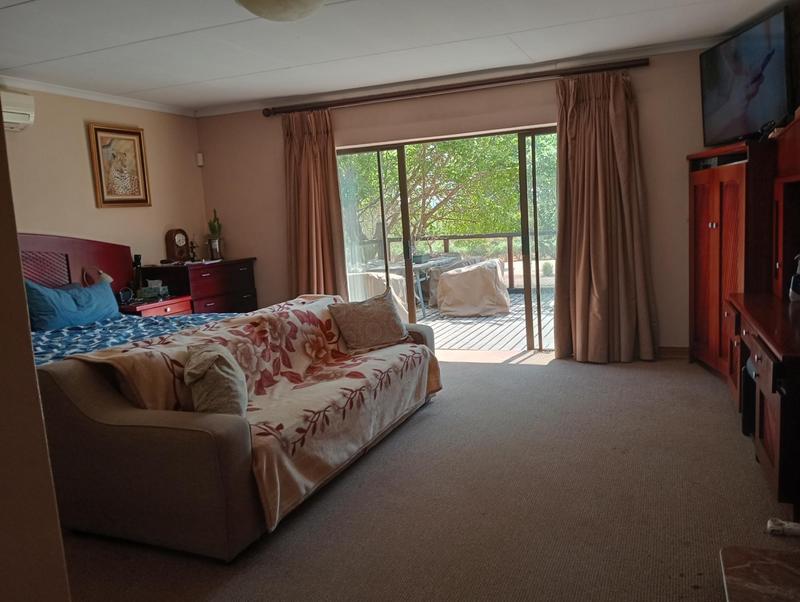 5 Bedroom Property for Sale in Krugersdorp Gauteng