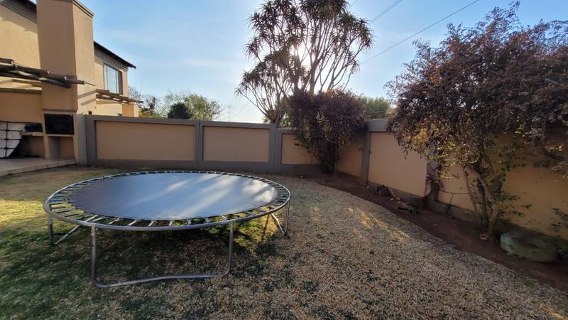 3 Bedroom Property for Sale in Annlin Gauteng