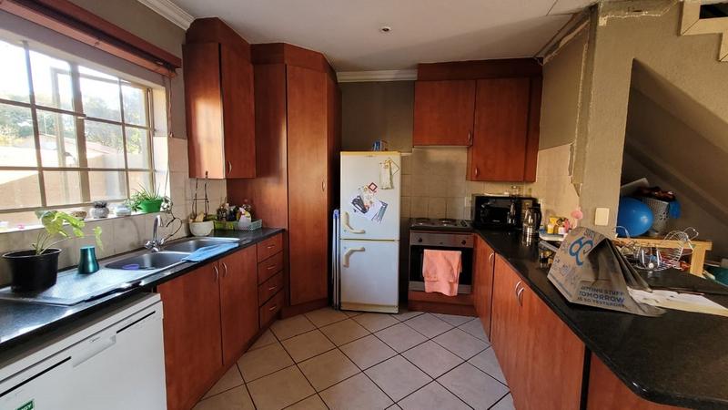 3 Bedroom Property for Sale in Annlin Gauteng