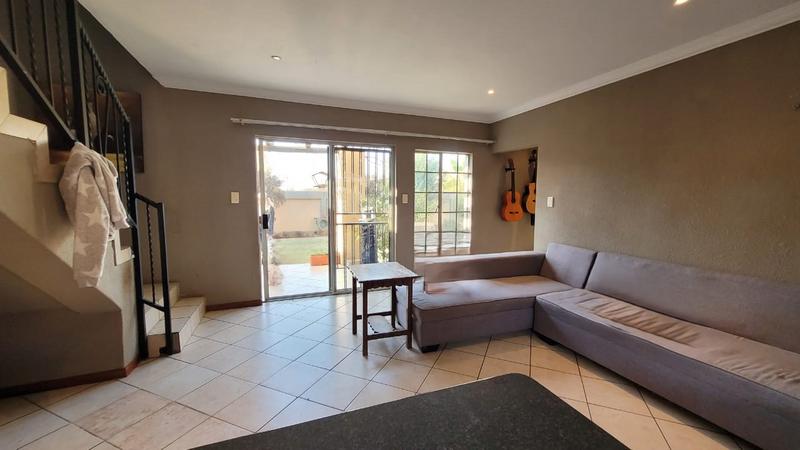 3 Bedroom Property for Sale in Annlin Gauteng