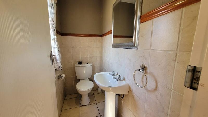 3 Bedroom Property for Sale in Annlin Gauteng