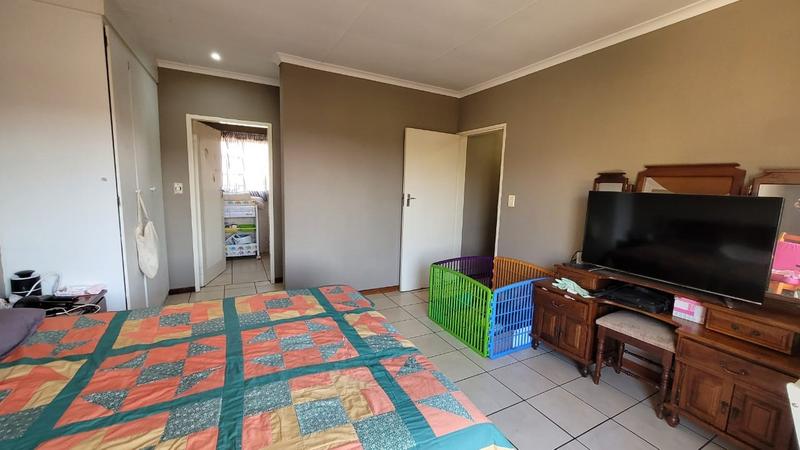 3 Bedroom Property for Sale in Annlin Gauteng