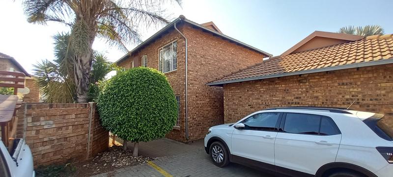 2 Bedroom Property for Sale in Annlin Gauteng