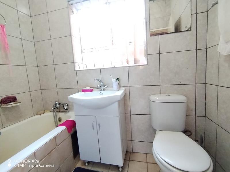 1 Bedroom Property for Sale in Benoni Gauteng