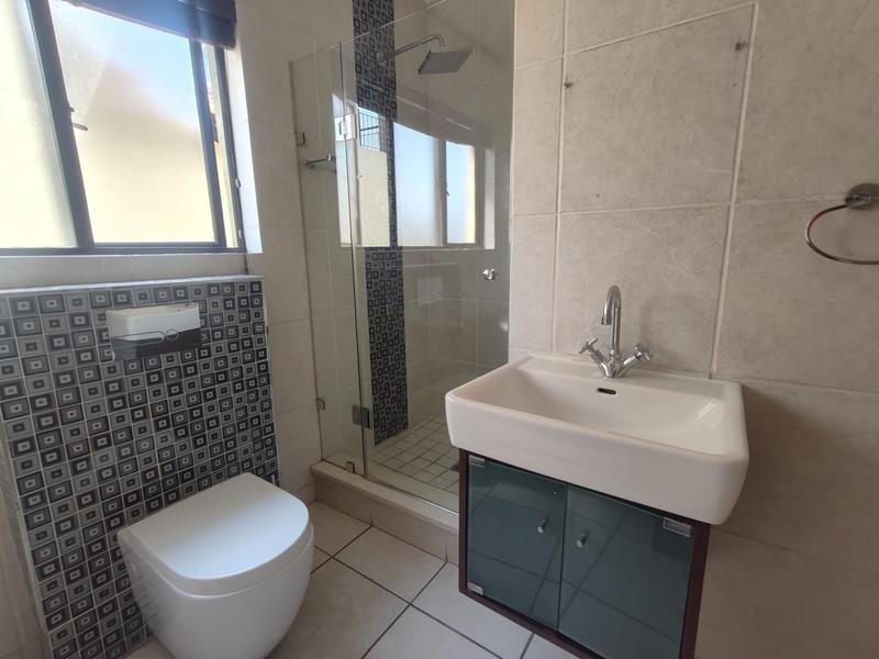 To Let 2 Bedroom Property for Rent in Sunninghill Gauteng