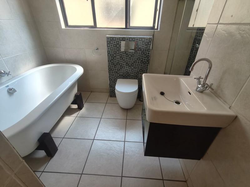 To Let 2 Bedroom Property for Rent in Sunninghill Gauteng