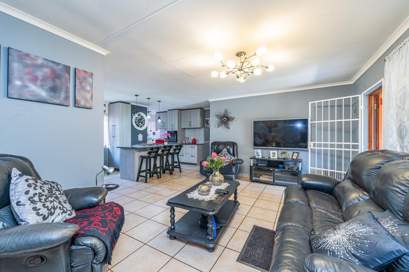 3 Bedroom Property for Sale in Noordheuwel Gauteng