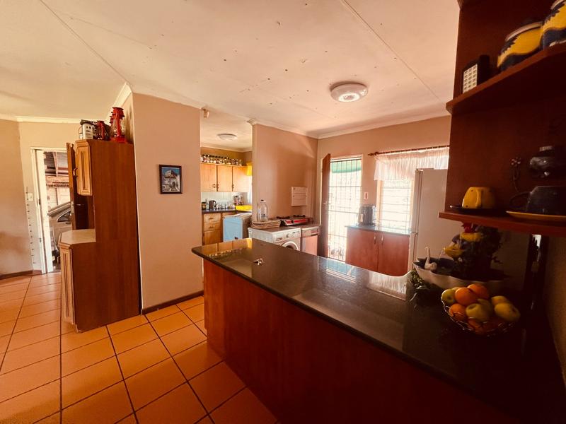 4 Bedroom Property for Sale in Hesteapark Gauteng