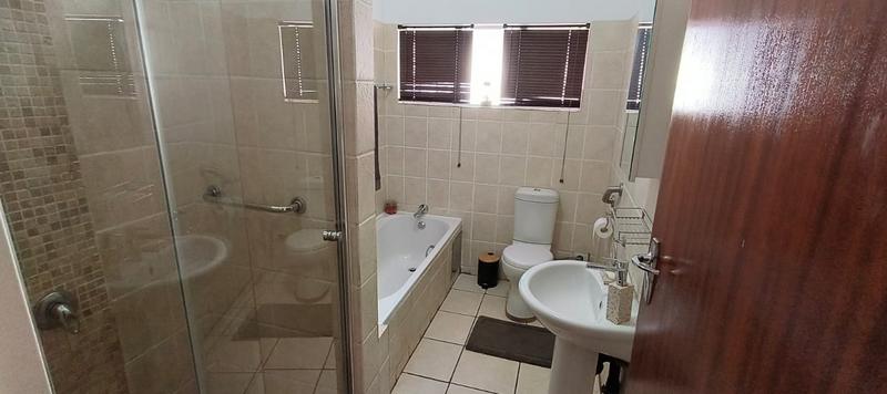 4 Bedroom Property for Sale in Wonderboom Gauteng