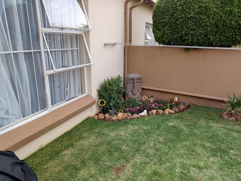 2 Bedroom Property for Sale in Meyersdal Gauteng