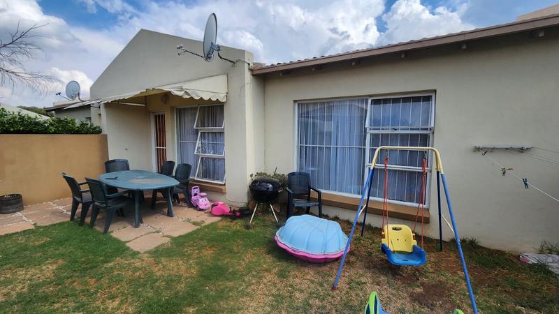 2 Bedroom Property for Sale in Meyersdal Gauteng