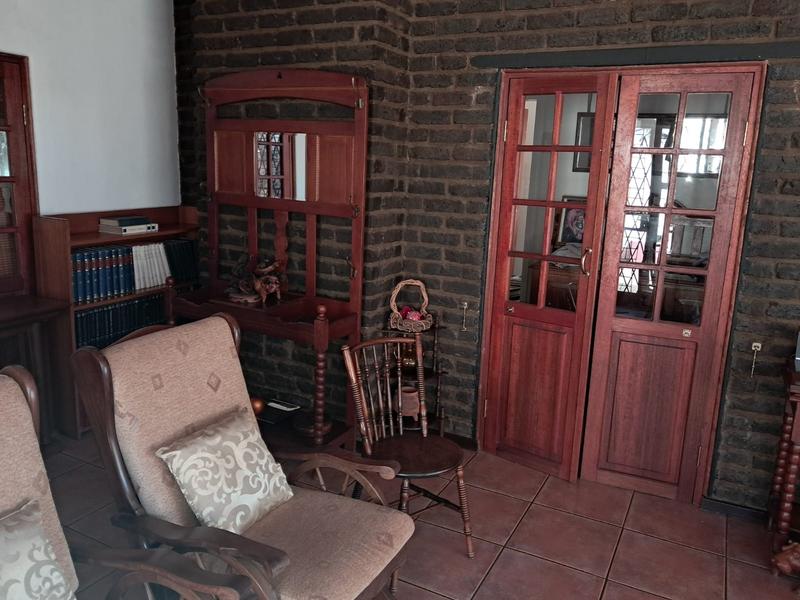 4 Bedroom Property for Sale in Golf Park Gauteng