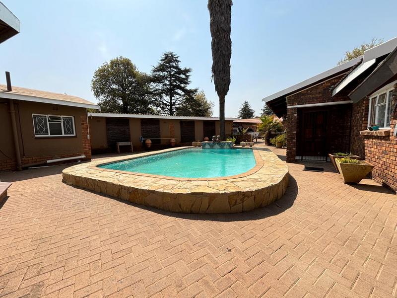 7 Bedroom Property for Sale in Meyerton Central Gauteng