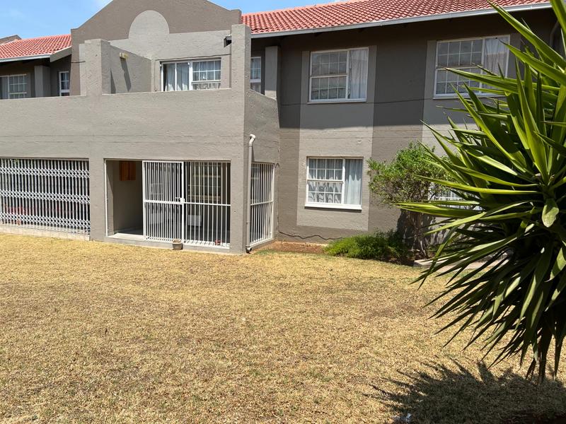 3 Bedroom Property for Sale in Meyersdal Gauteng