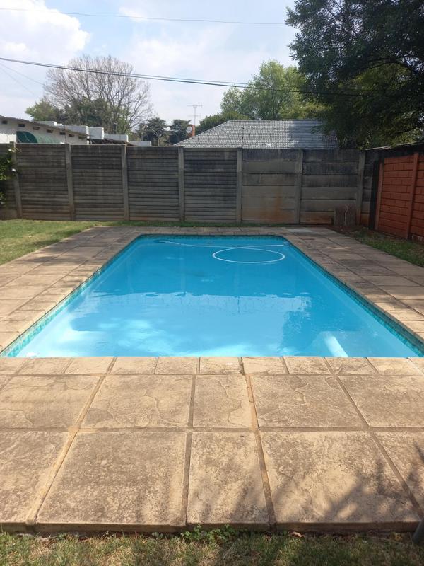 To Let 3 Bedroom Property for Rent in Roosevelt Park Gauteng