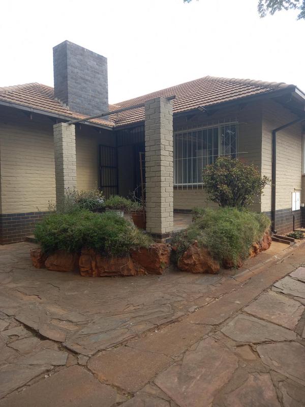 To Let 3 Bedroom Property for Rent in Roosevelt Park Gauteng