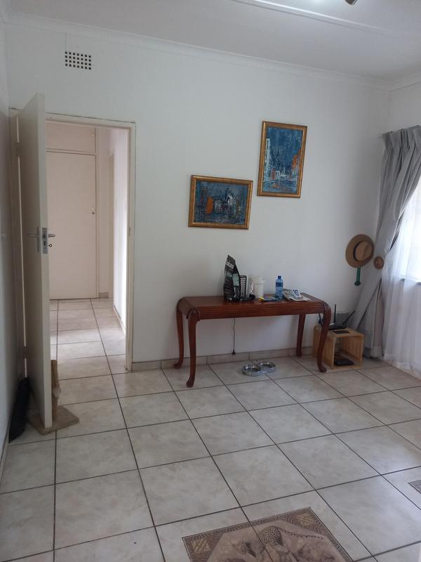 To Let 2 Bedroom Property for Rent in Darrenwood Gauteng