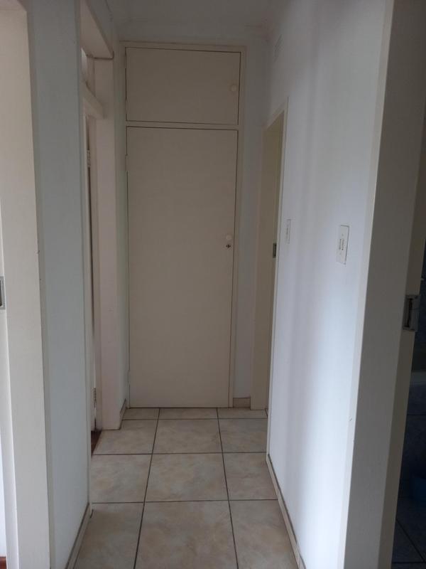 To Let 2 Bedroom Property for Rent in Darrenwood Gauteng