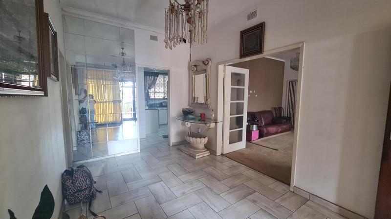 4 Bedroom Property for Sale in Lenasia Gauteng