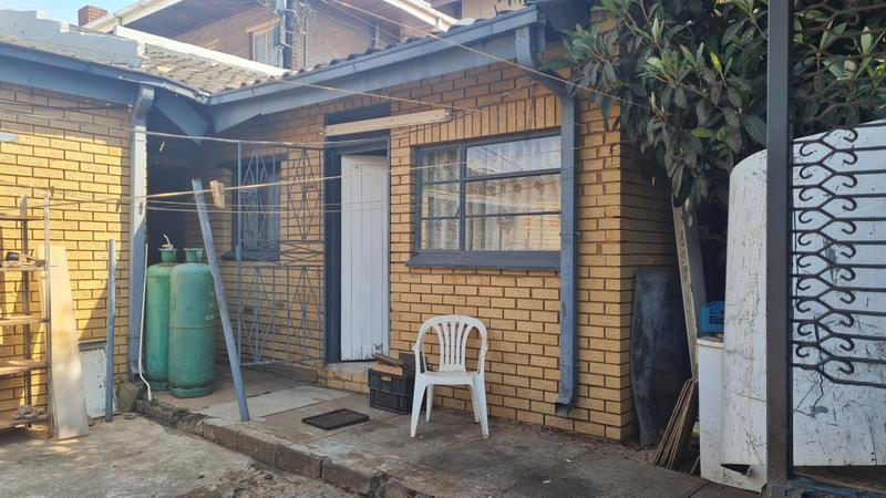 4 Bedroom Property for Sale in Lenasia Gauteng