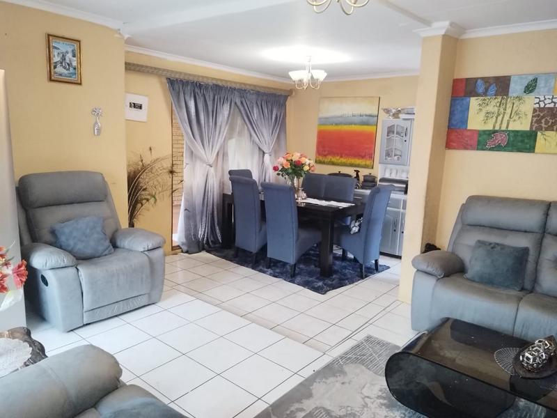 4 Bedroom Property for Sale in Klipfontein View Gauteng