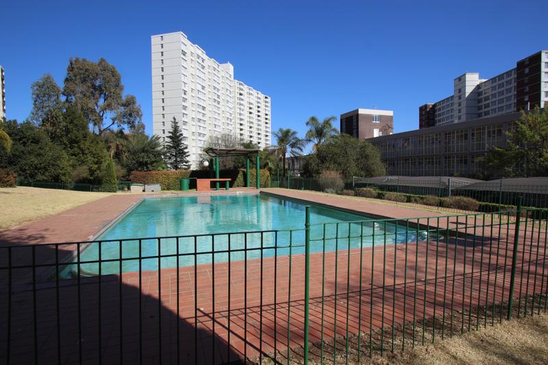 2 Bedroom Property for Sale in Bedford Gardens Gauteng