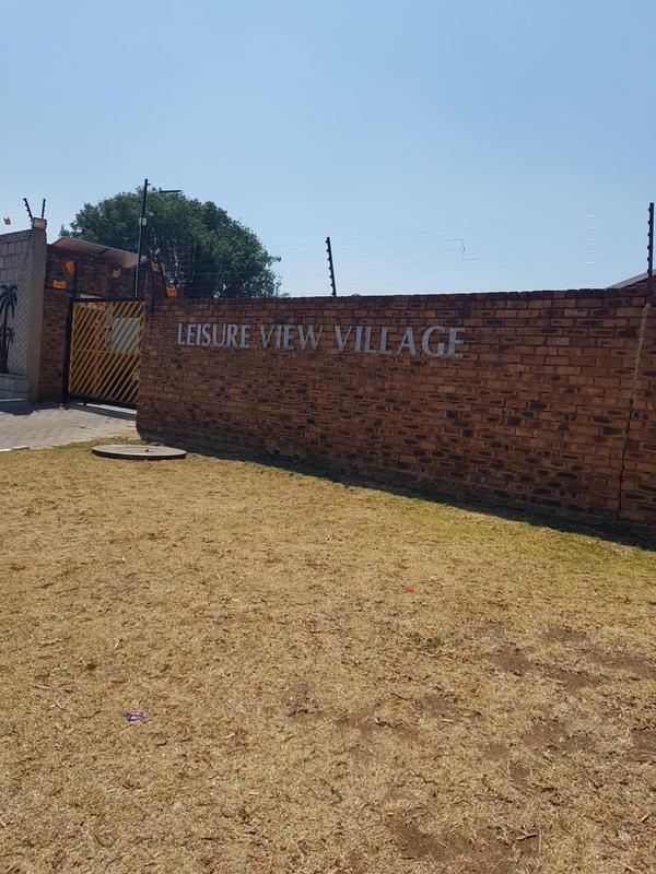 1 Bedroom Property for Sale in Edenvale Gauteng