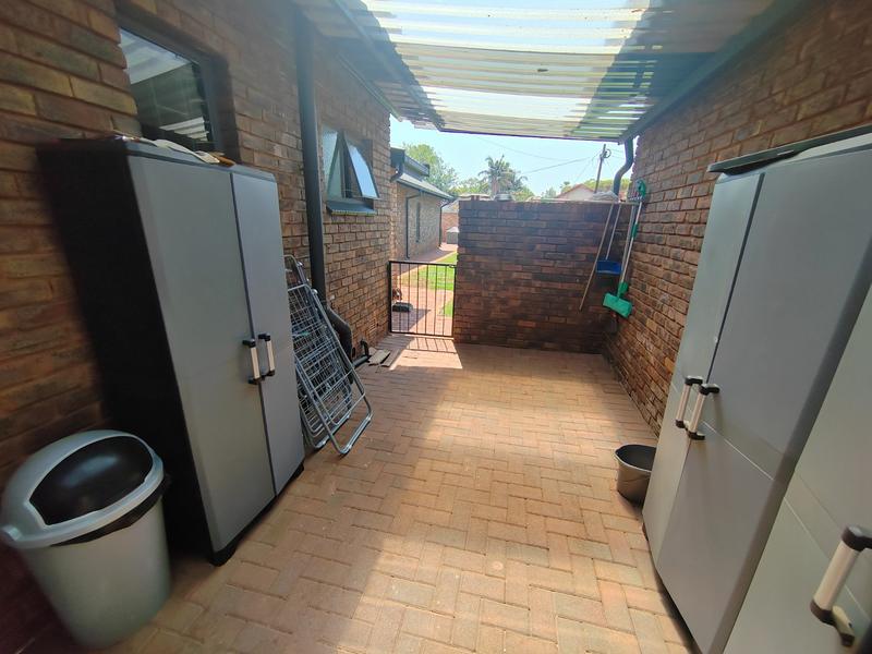 4 Bedroom Property for Sale in Doornpoort Gauteng