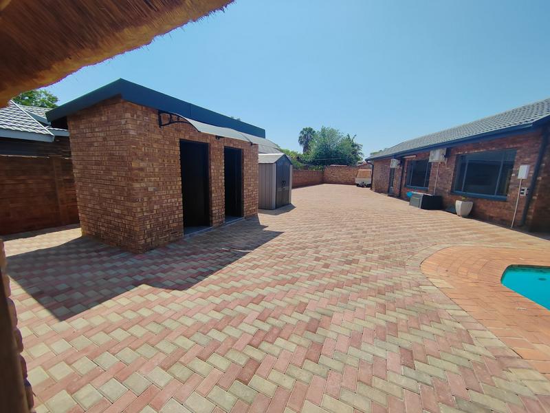 4 Bedroom Property for Sale in Doornpoort Gauteng