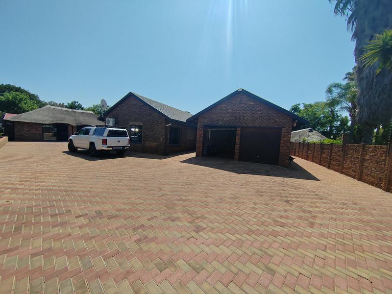 4 Bedroom Property for Sale in Doornpoort Gauteng