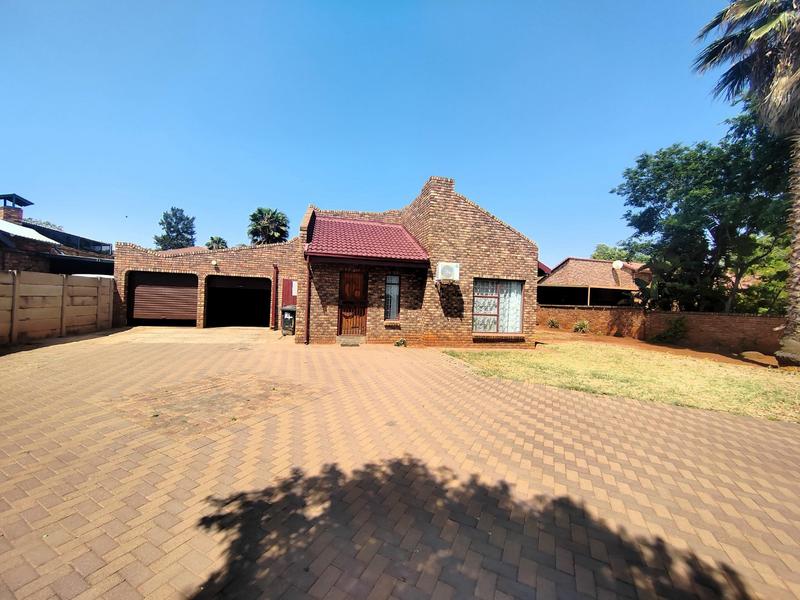 4 Bedroom Property for Sale in The Orchards Gauteng