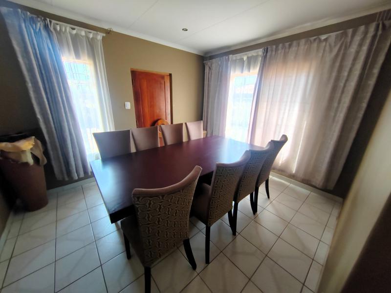 4 Bedroom Property for Sale in The Orchards Gauteng