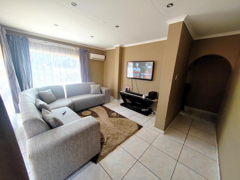 4 Bedroom Property for Sale in The Orchards Gauteng