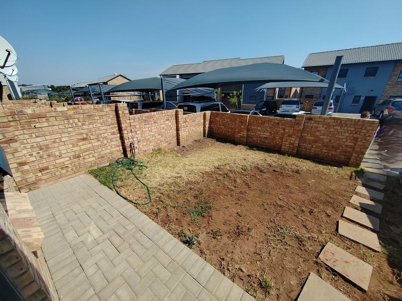 2 Bedroom Property for Sale in Theresa Park Gauteng