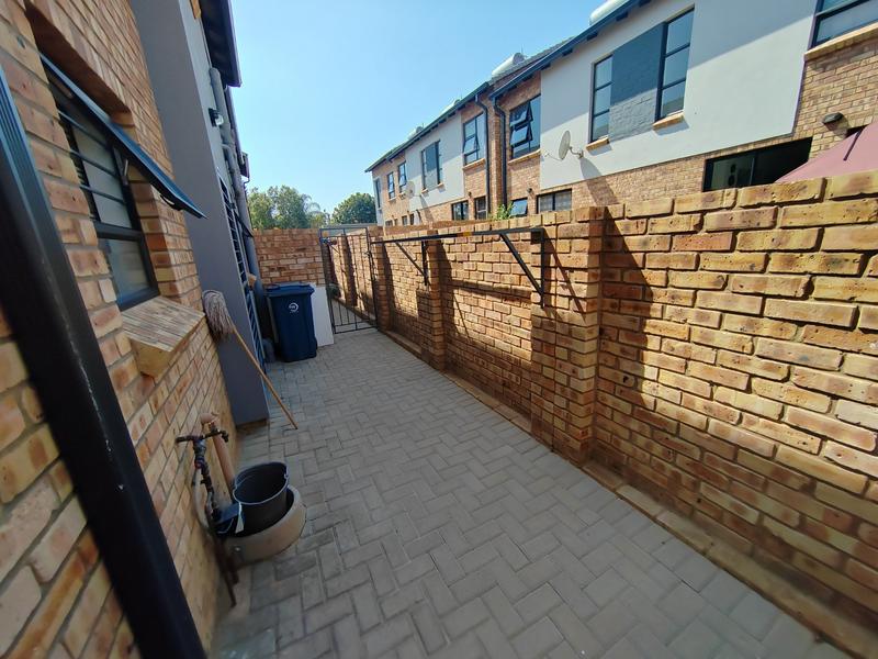 2 Bedroom Property for Sale in Theresa Park Gauteng