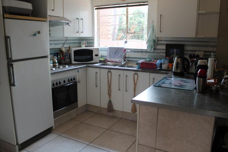 3 Bedroom Property for Sale in Hurlyvale Gauteng