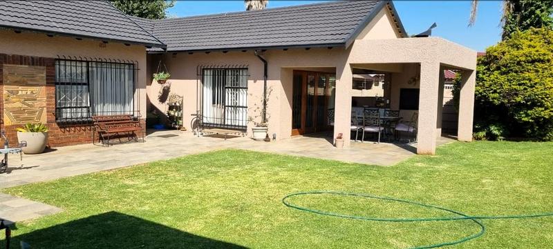 4 Bedroom Property for Sale in Witfield Gauteng