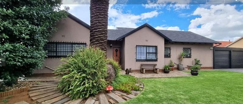 4 Bedroom Property for Sale in Witfield Gauteng