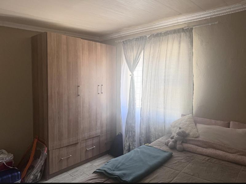 To Let 1 Bedroom Property for Rent in Primrose Hill Gauteng