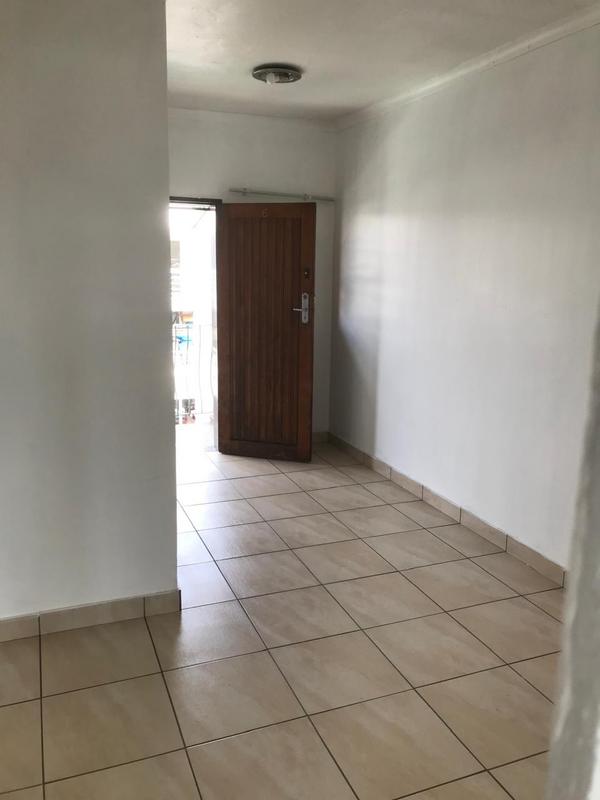 To Let 2 Bedroom Property for Rent in Melville Gauteng