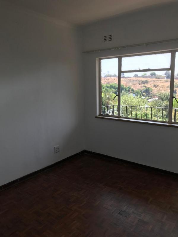 To Let 2 Bedroom Property for Rent in Melville Gauteng