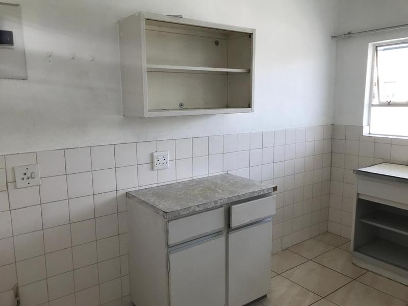 To Let 2 Bedroom Property for Rent in Melville Gauteng